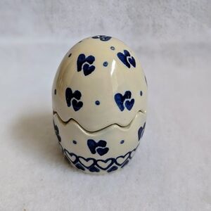 Polish Pottery Salt & Pepper Shaker Egg, with Heart Design